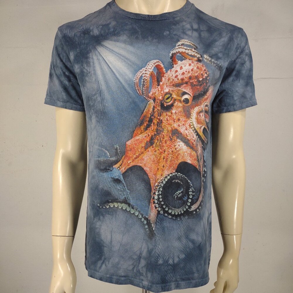 The Mountain blue orange Octopus Newport Aquarium t-shirt adult Medium